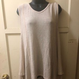 Sleeveless tunic